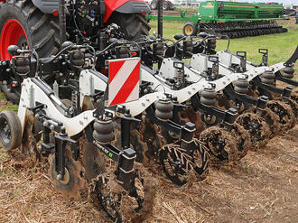 Strip-Till култиватор SLY Stripcat II
